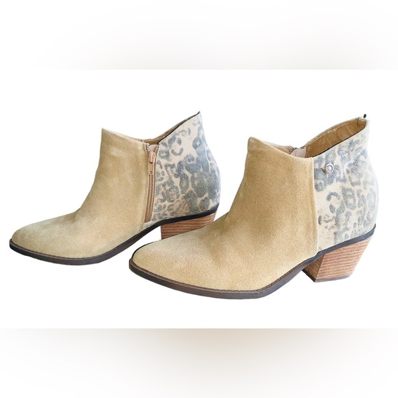 NWOT Yellow Box ‘Dannika’ Leopard Suede Booties – Size 9.5 - Picture 2 of 14